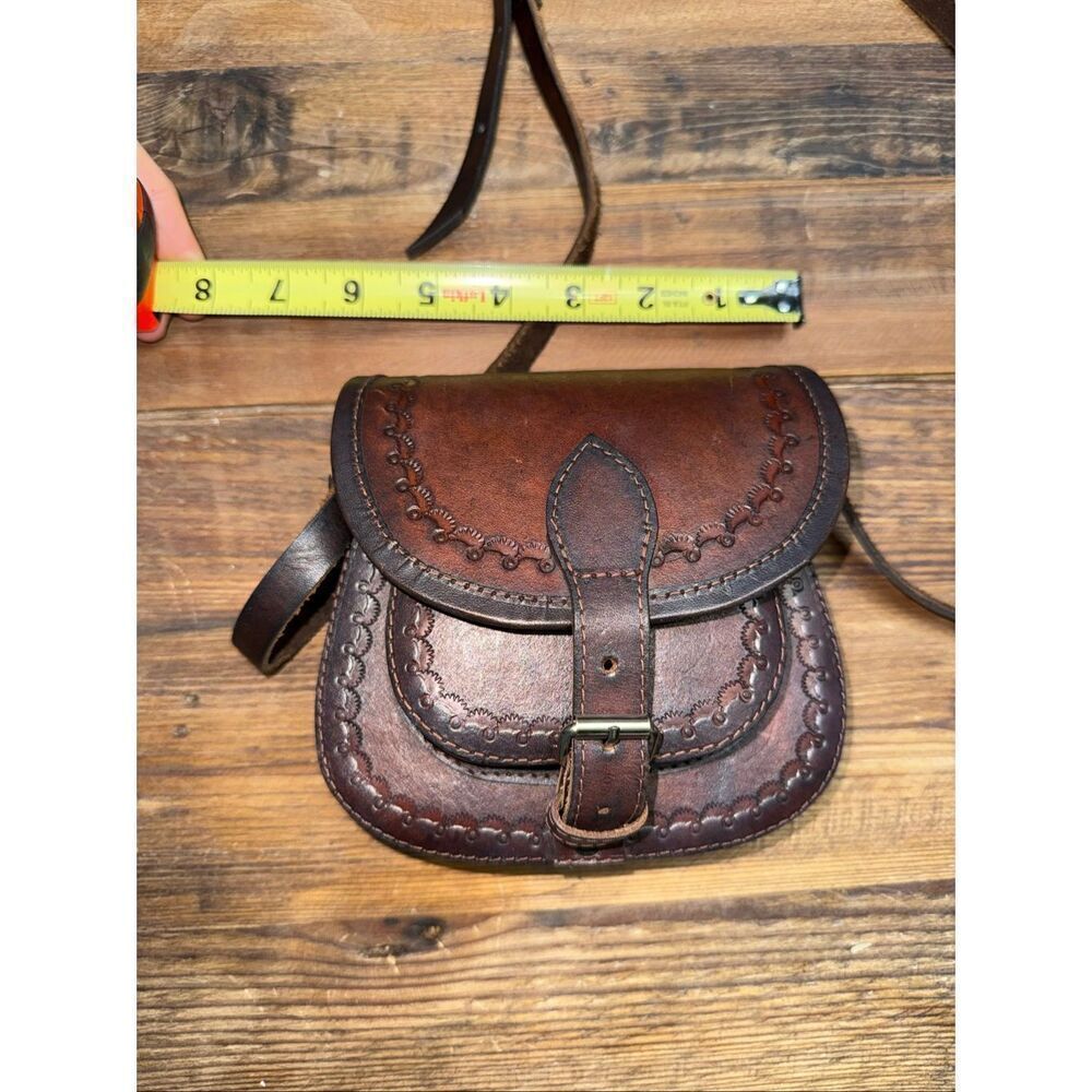 Beautiful Handmade leather shoulder bag - Picture 12 of 16